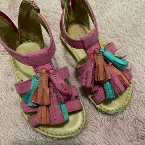 Girl’s sandals